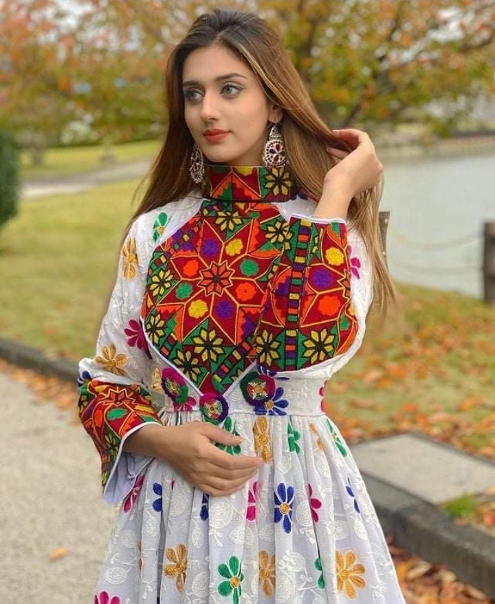 amb_gul's tweet photo. Beautiful 💃💃 https://t.co/hlENTrqdRW