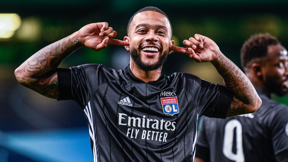 Olympique Lyonnais Joyeux Anniversaire A Notre Capitaine Memphis Qui Fete Ses 27 Ans Ce Samedi