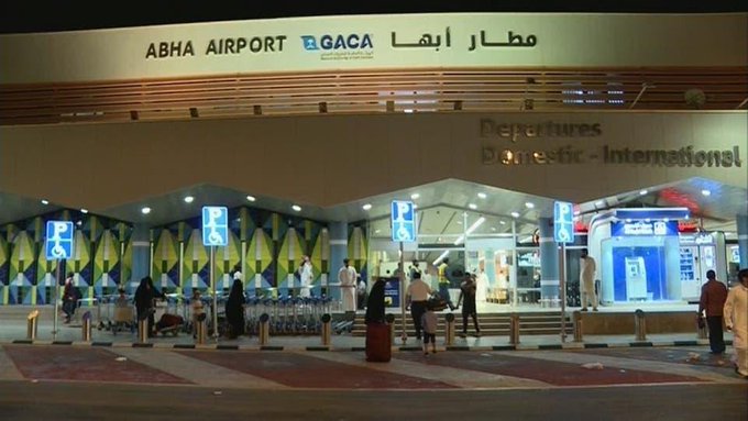 عاجل.. التحالف يتوعد بالرد على استهداف مطار أبها واحراق طائرة مدنية والمليشيا تتبى الهجوم بـ "4" طائرات
almadarpress.net/NewsDetail/Jeh…