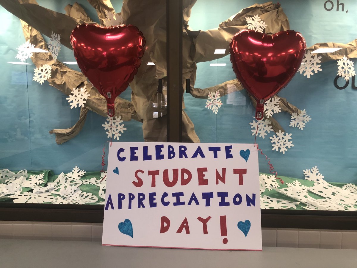 Liz Smith tweet media