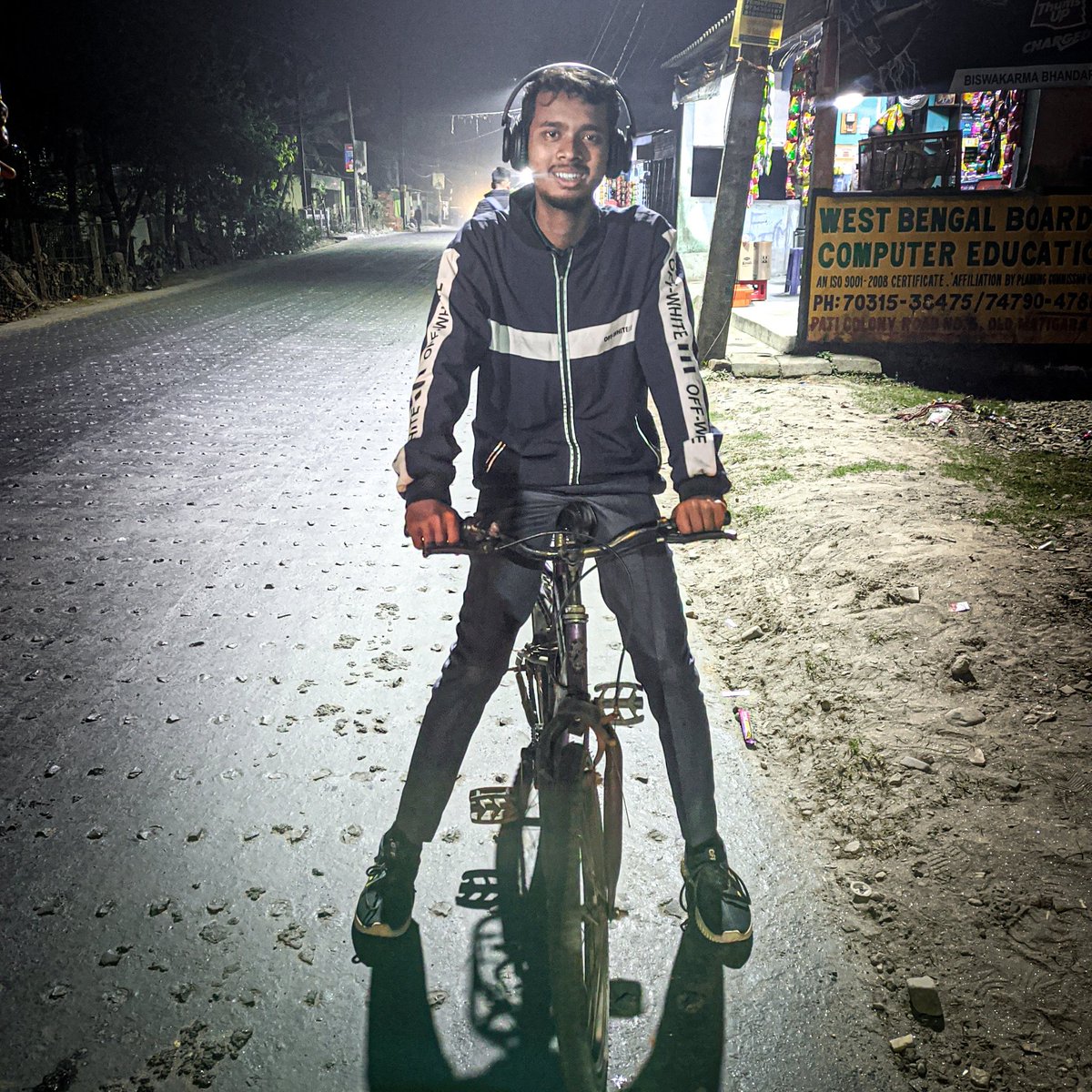 403Tigga's tweet photo. #NewProfilePic
##Kawasaki Z900 😂 https://t.co/PLmkWvsozQ