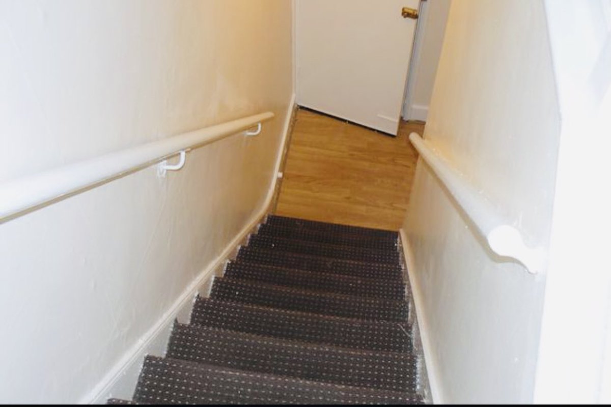 1bed flat to rent
London, SE13

We are pleased to present this One Bedroom Flat to rent in Lewisham, London, situated in the heart of Lewisham, close to DLR, Train Stations to Central London

Early viewing is strongly encouraged to cop this property. Call us today on 02086900004