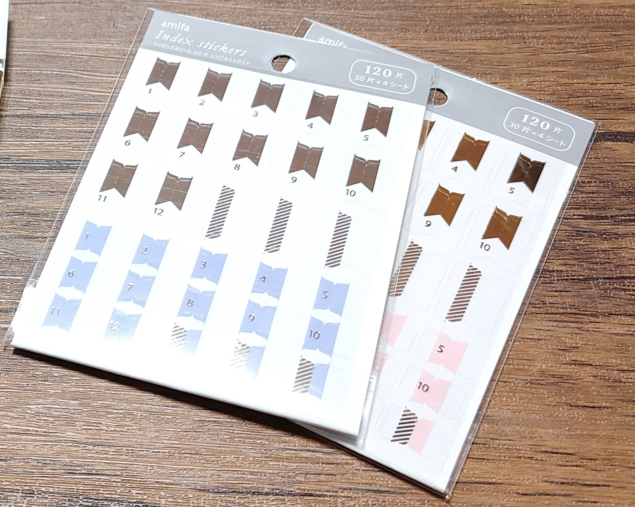 تويتر 蒼衣水音 على تويتر 水音の文具沼 最初はインデックスシール 100均に限らず需要期を過ぎてしまうと定番品のみになりがちなので 好みのデザインに出逢うにはタイミングが重要でして これは今日セリアにて 淡いピンク 金と淡いブルー 銀の組み合わせを見た