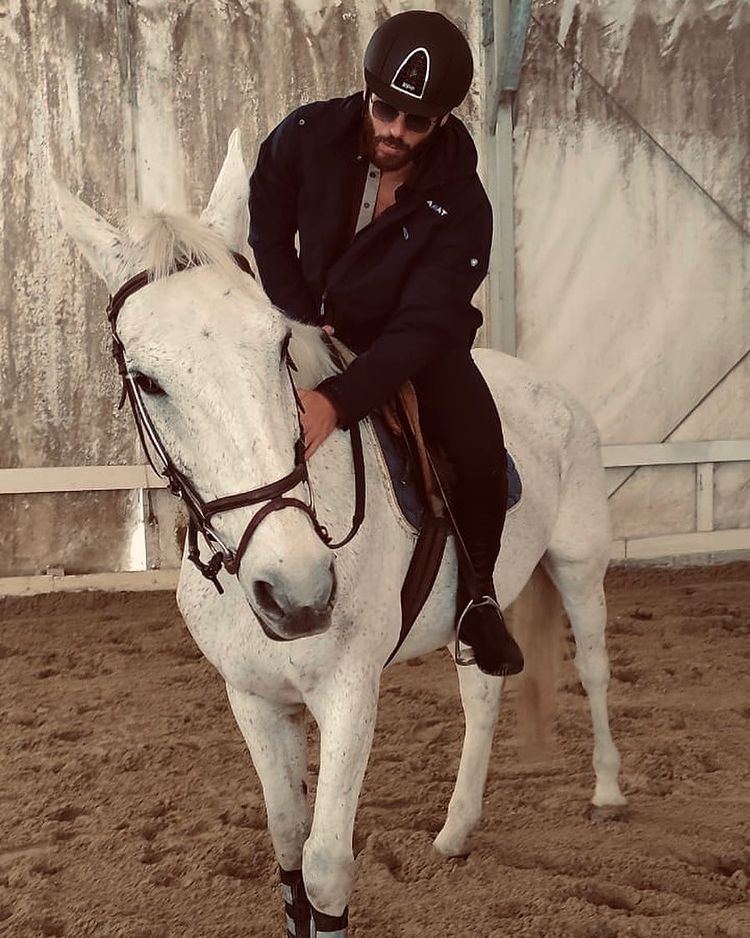 Preparazione atletica per #CanYaman – <a href="/canyaman1989/">Can Yaman</a> in vista delle riprese di #Sandokan #SandokanTheSeries.
instagram.com/p/CLEwd_nhQkC/
