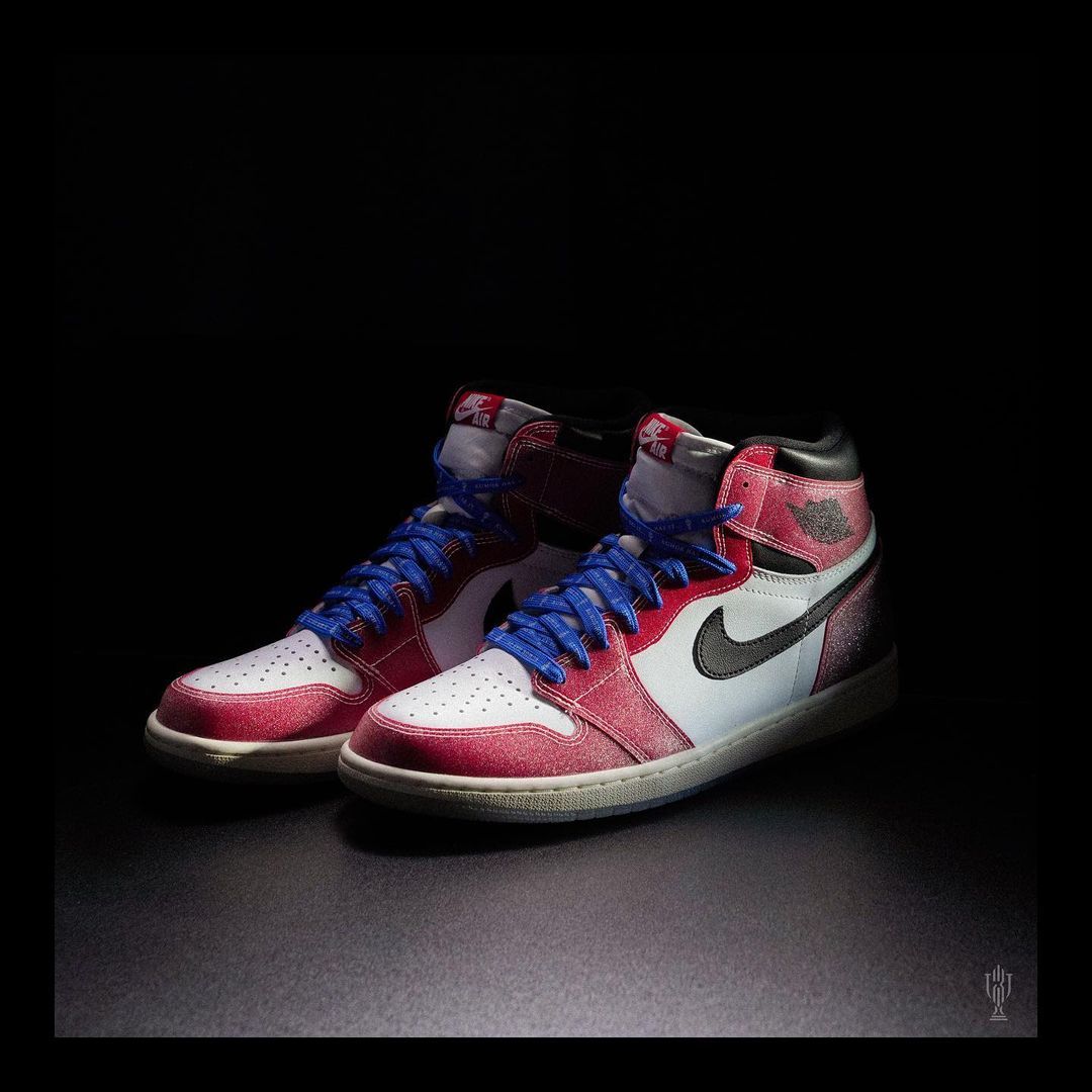 JustFreshKicks tweet media