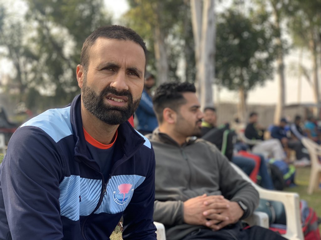 _Amir_Mir's tweet photo. Bak in the nets after a long while... Day out with skipper https://t.co/AFeCsCIt2k