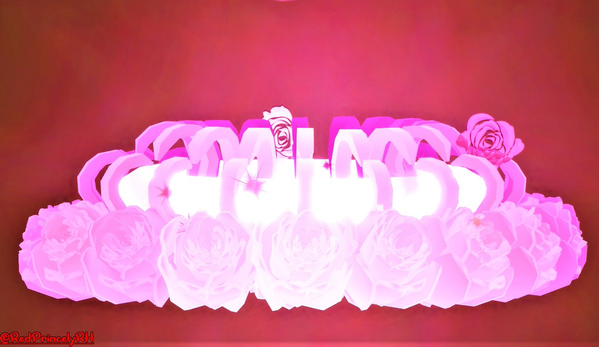 RedPrincely's tweet photo. A thread of halos that I have taken a screenshot so far, my goal is to get a screenshot of each and every halo in game, but i'm still missing a few #royalehigh #RoyaleHighHalo https://t.co/PVy9Gp1dZV
