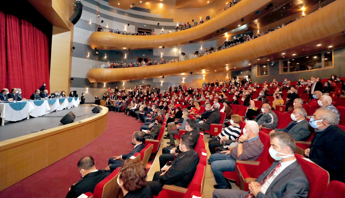 Valimiz Sayın <a href="/yskosger/">Yavuz Selim KÖŞGER</a> Başkanlığı'nda Depremzede Hemşehrilerimiz ve ilgili Kurum Müdürlerinin katılımları ile 'Değerlendirme ve Koordinasyon Toplantısı' gerçekleştirildi.

📍Bornova Kültür Merkezi