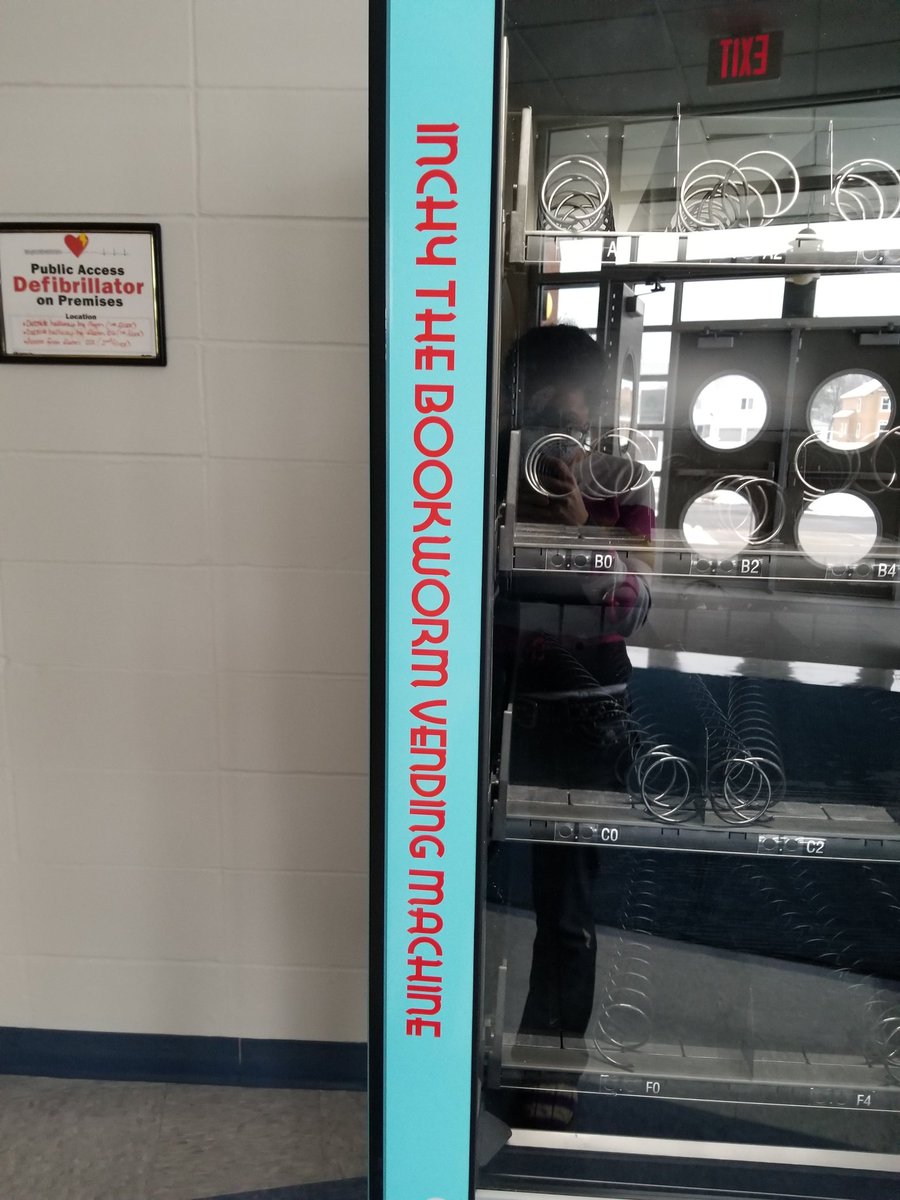 LOOK WHAT #BBRocks GOT YESTERDAY!!!!!  Super, mega, gonzo thanks to the MTEA for blessing our school community with this amazing machine.  Cannot WAIT to fill it with goodies and watch their little faces light up!!  <a href="/BB_Falcons/">Erinn Mahoney</a> <a href="/dr_roselle/">Kelly Roselle 📚✏️</a>