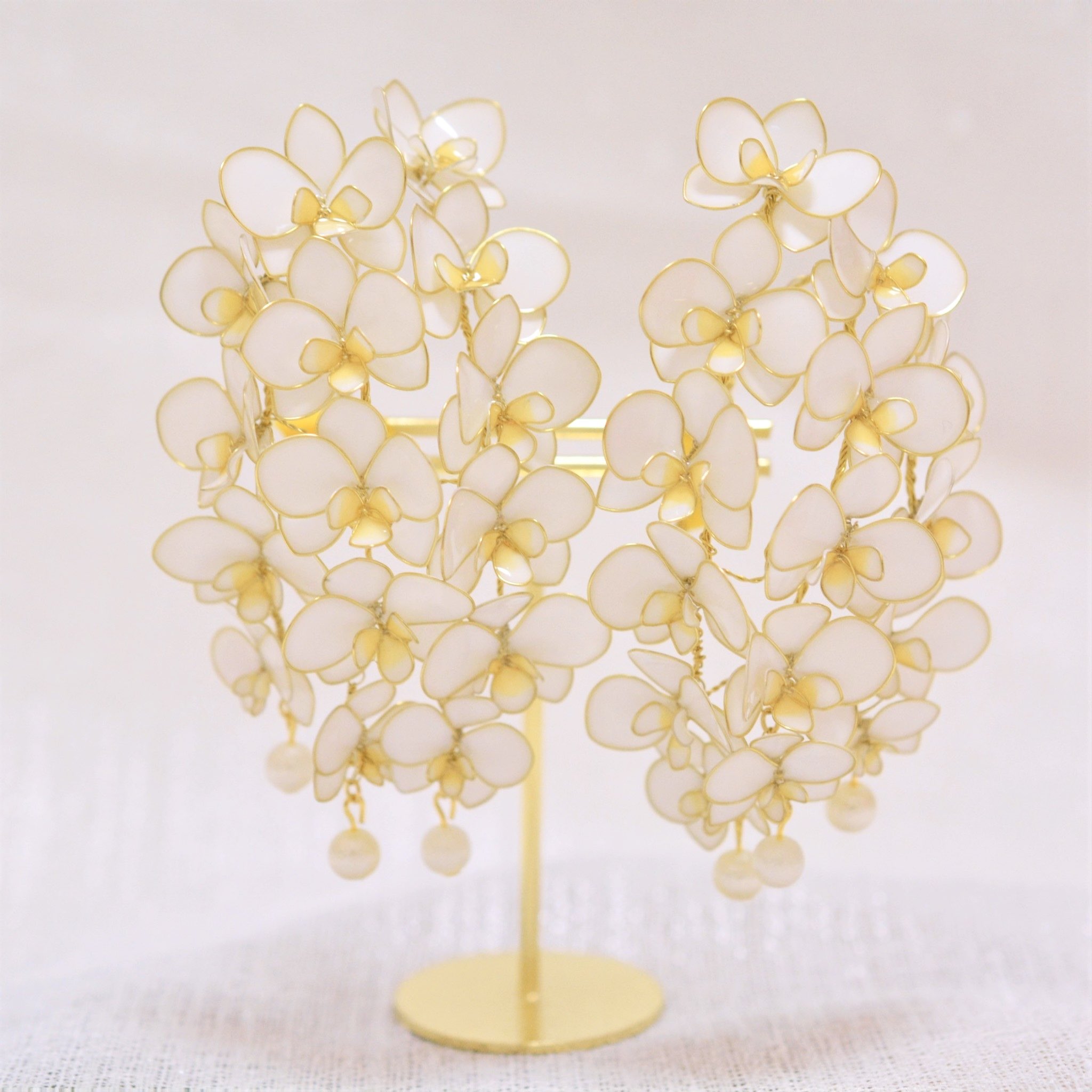Fukufurawaaa 小さなお花屋さん 雪組の千秋楽の後 泣きながら彩凪翔さんの退団ブーケ作りました 大劇場ご卒業おめでとうございますっ まだまだ寂しい気持ちが大きいですが 東京公演も応援しています 宝塚がお好きな方にしか分からないお話で Fukufurawaaa 小さなお花屋さん 雪組の千秋楽の後 泣きながら彩凪翔さんの退団ブーケ作りました 大劇場ご卒業おめでとうございますっ まだまだ寂しい気持ちが大きいですが 東京公演も応援しています 宝塚がお好きな方にしか分からないお話で