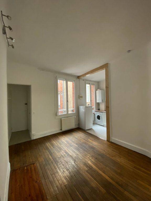 orpireims's tweet photo. 📍#REIMS PLACE D'ERLON 
#Appartement sur cour calme, ce logement d'une superficie de 38 m2 dispose : d'une pièce de vie avec cuisine ouverte équipée, 1 chambre, 1 bureau, salle de douches, WC.
🔍🔍🔍 https://t.co/SR1mAmrHtZ https://t.co/yEgNOscizp