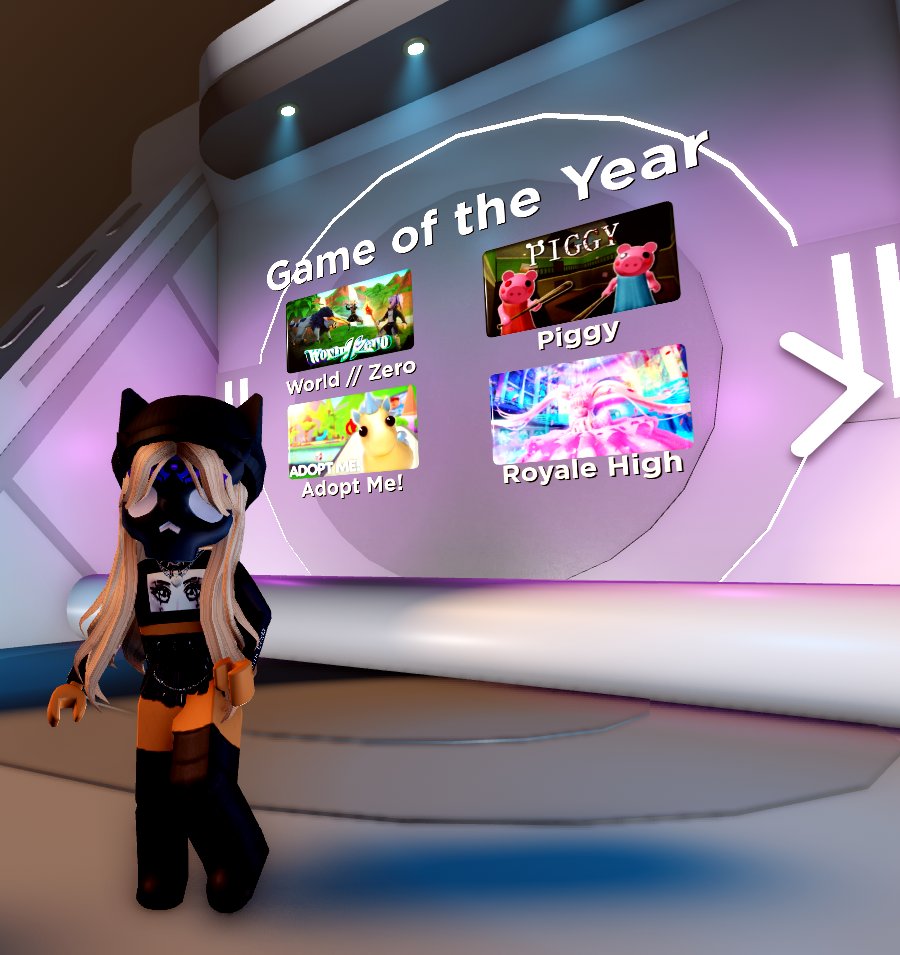 Vioncii On Twitter Make Sure To Vote Royale High For Game Of The Year At The Bloxys 3 Https T Co Waxj5bnchn - roblox royale high 2021
