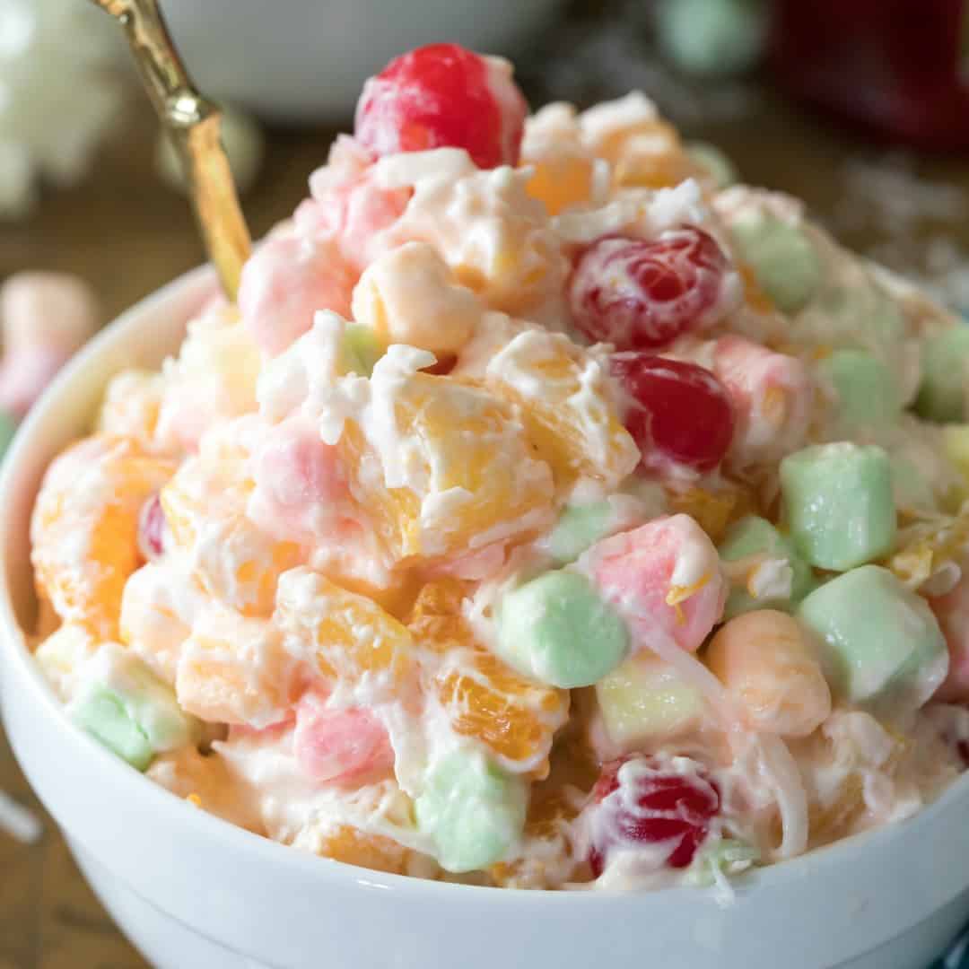 IvyKungu's tweet photo. “african food is weird” wtf is ambrosia salad https://t.co/ztAtZT2zR4
