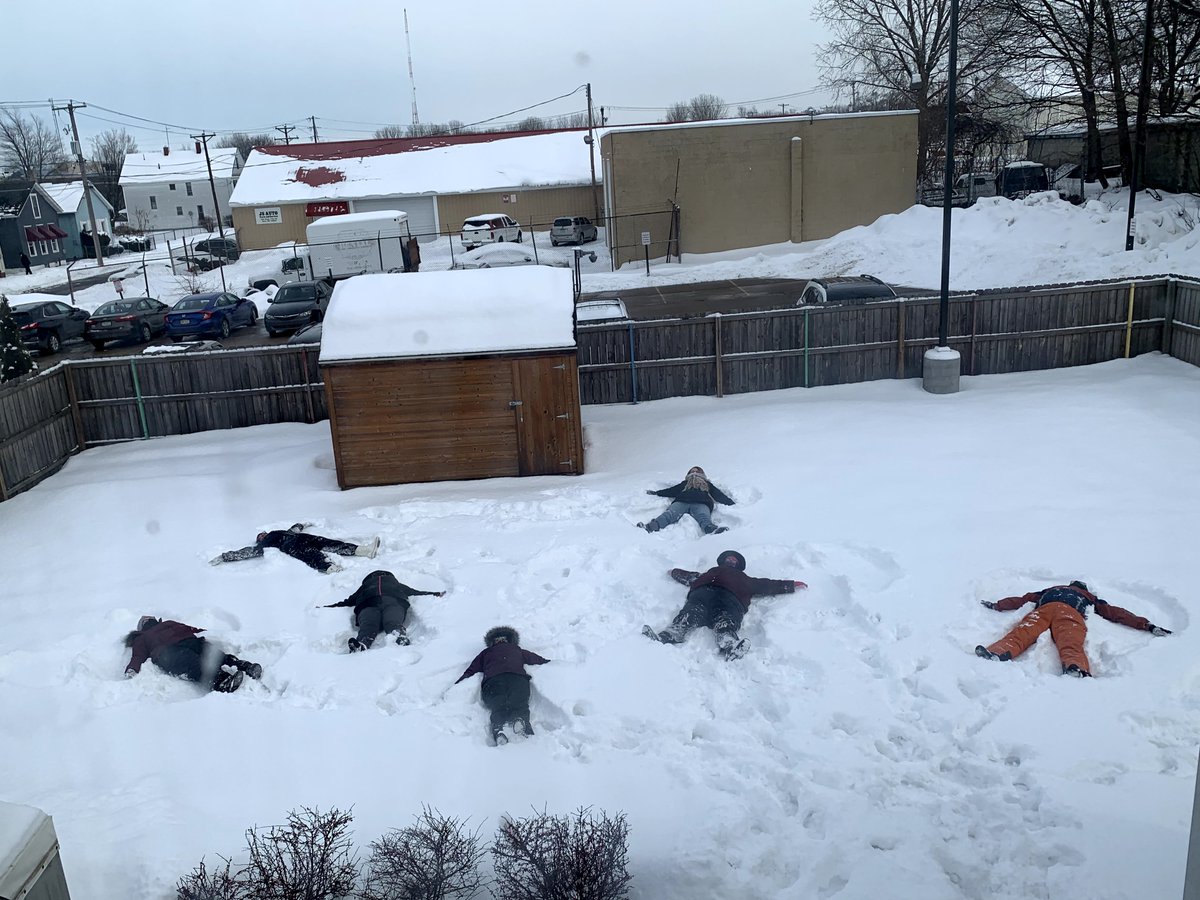 StMartinCenter's tweet photo. Just another day at the office...
❄️#snowangels #snowballfight #workhardplayhard https://t.co/xbwz9Nwhrf