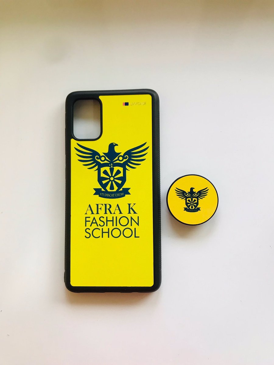 LuxxcaseGh's tweet photo. Give your phone some Glow with a Luxxcase 😉
Takes only one business day to receive it after an order is placed. 
Call or WhatsApp 0547700021 to order for yours.
#Ghana #Luxxcase #Customized https://t.co/NK1WVwtJN9