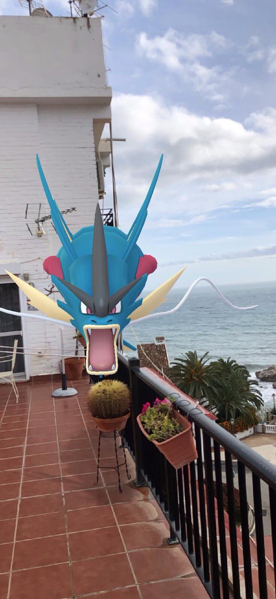 mrsjaen's tweet photo. Un sorprendente Mega-Gyarados emerge del mar m#GOsnapshot #GoCreateChallenge #PokemonGO
#GOsnapshot https://t.co/EQnt5ZSRCr