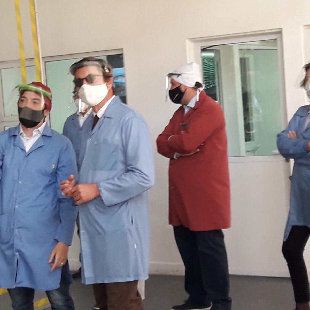 BitPatagonia's tweet photo. Gracias al embajador de Alemania en argentina @AlemaniaenArg y el secretario de industria de la provincia Juan Ignacio Garcia @GobiernoTDF Sonia Renzone @SRenzone por la visita oficial a nuestra planta industrial del datacenter de #blockchain. Tecnologia 4.0 en #Ushuaia https://t.co/F8JPVCFW4K