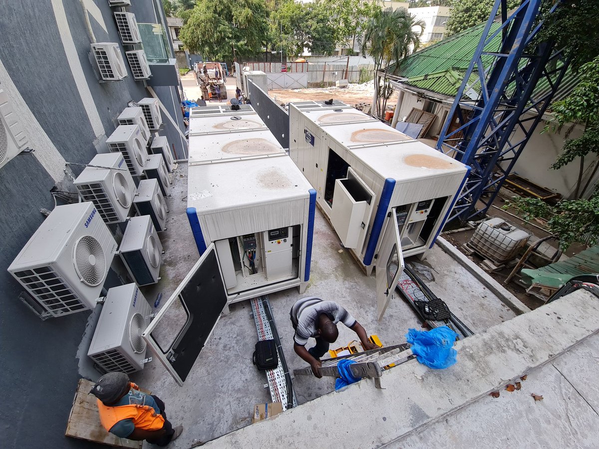 unicompex's tweet photo. Synchronisation in progress of three FG Wilson diesel generators : 220, 400 and 550 kVA for a client in Kinshasa #fgwilson #drc #dieselgenerator #unicompex https://t.co/jdsAWryXlc