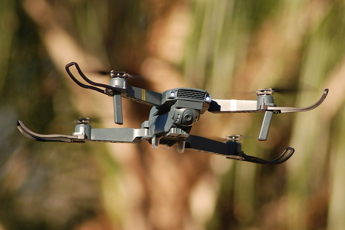 danielstpierre's tweet image. It&apos;s a perfect day to fly on #GloriousAcres and the drone of the day is... The #Eachine #e58 #drone.

3...2...1... Zoooooooom!

#DronePhotography
#TGBATG
#Drones