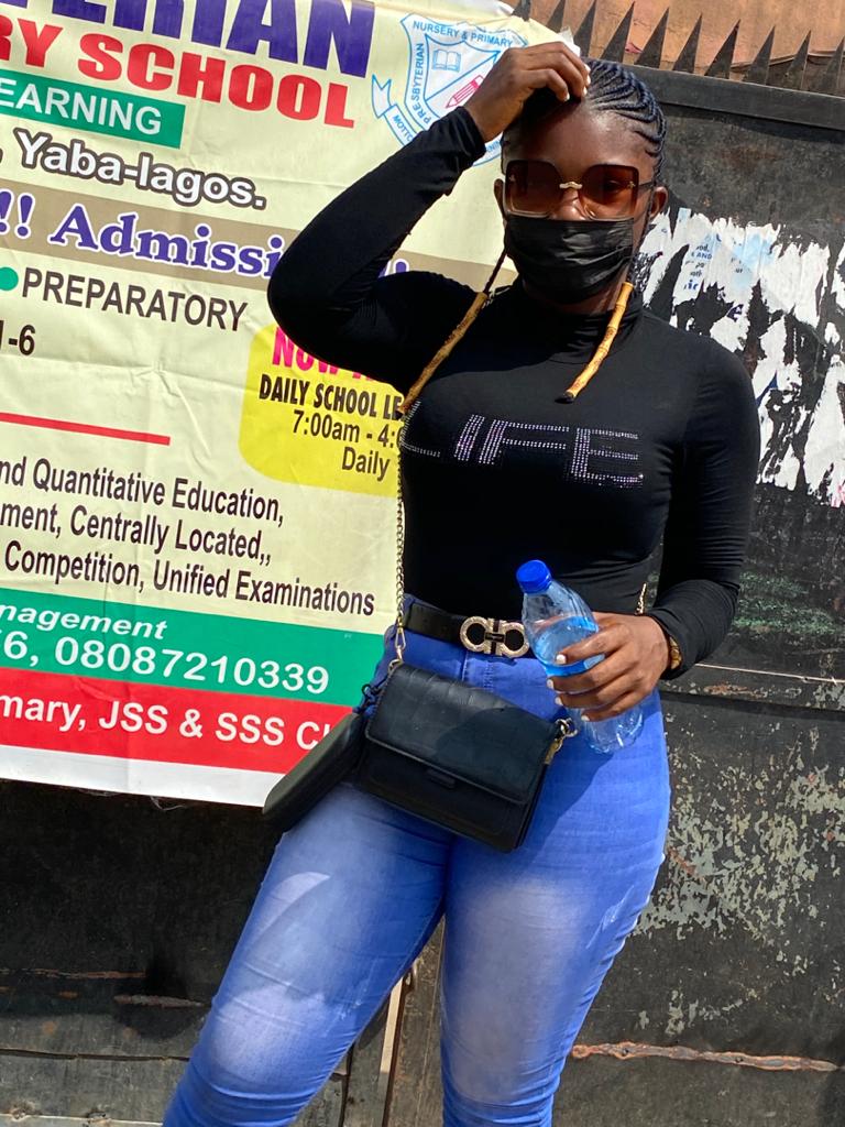 xta_kwin's tweet photo. A little act of kindness from my friends and i to few people in a community called Makoko, Lagos state.. 

#SavedbyGraceOutreach
#myGeng https://t.co/2Qbudsn1qp
