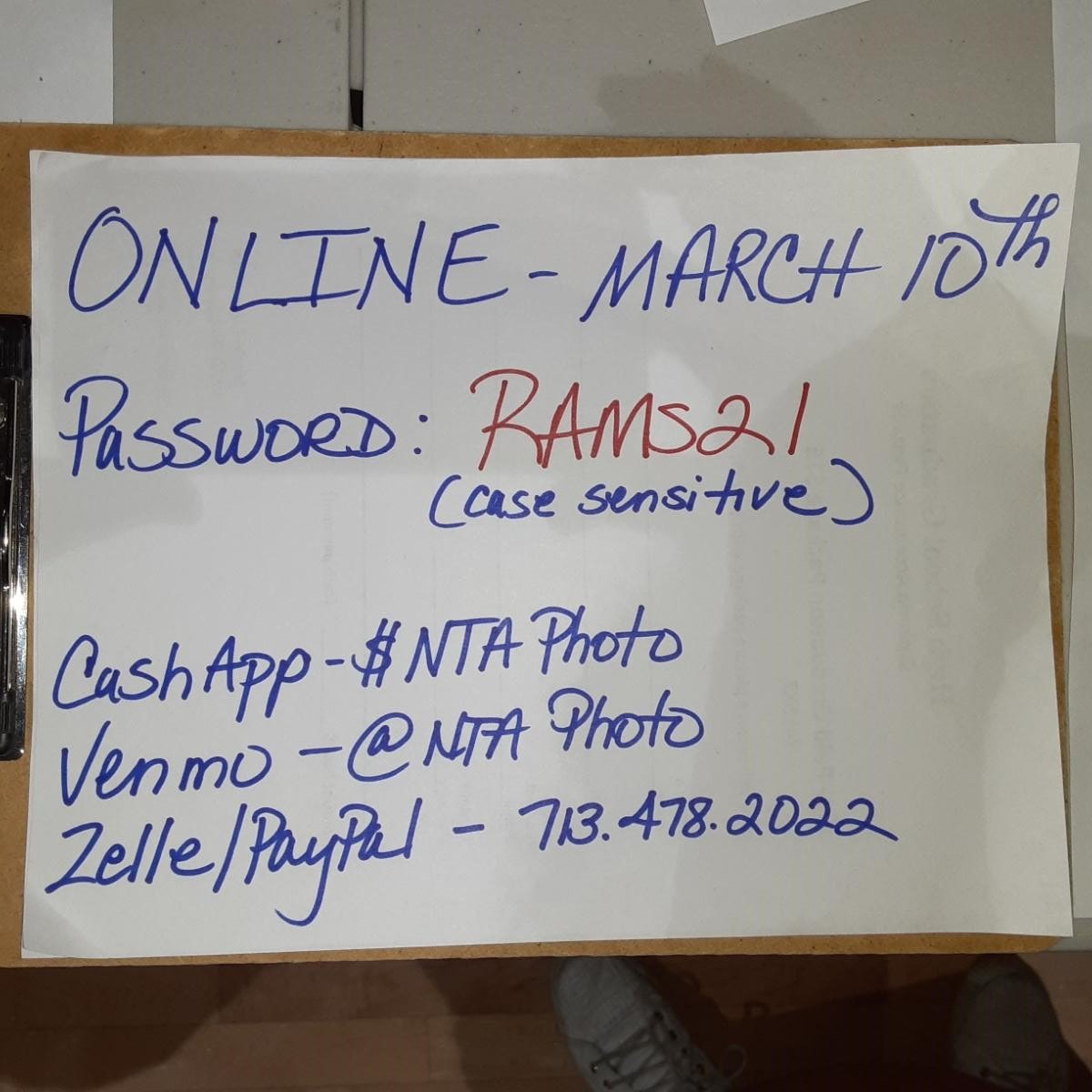 WaltripRam's tweet photo. Padres y estudiantes: Las fotos para graduantes estan siendo tomadas. Recuerde que hay un pago de $10 al fotografo. Tendra tiempo de comprar los paquestes de fotos en linea cuando esten disponibles!
@Waltripclass21 @michaelnigglijr @WaltripAthleti1 @waltripcheer @waltripramband https://t.co/sfpchIEUVd