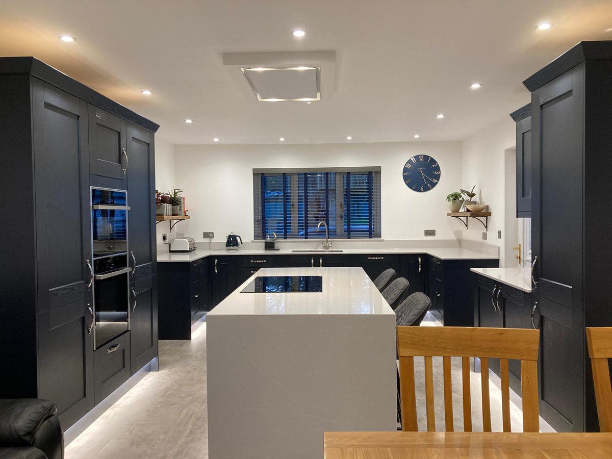Stunning @symphonygroup Ashbourne Indigo with @Silestone Desert Silver worktops. @NeffAppliances appliance pack with @FrankeUK sink and tap. #local #dream #kitchen