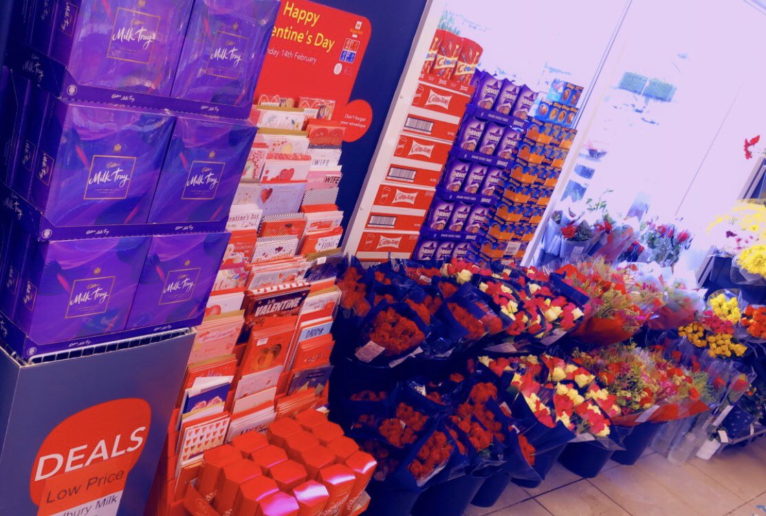 Sarah Roberts tweet media