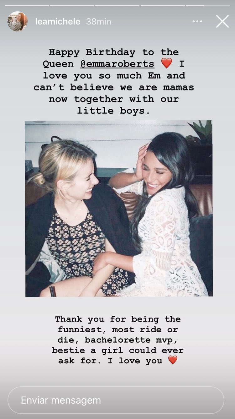 Lea Michele parabenizando a Emma Roberts, já falamos que amamos uma amizade verdadeira?
Happy Bday   