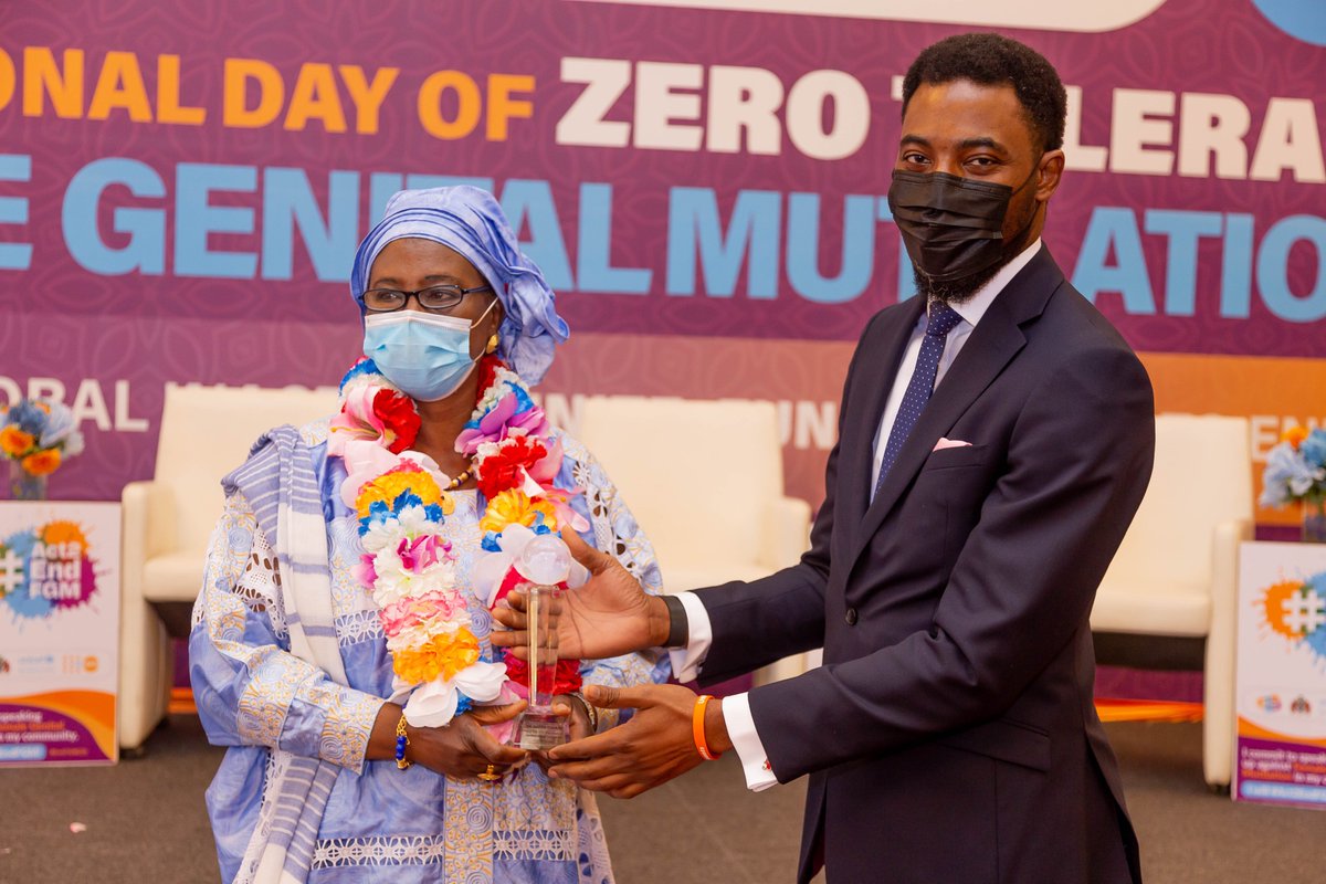 UNFPATheGambia's tweet photo. Recognising the role played by grassroots actors is vital in ensuring that #EndFGM efforts reach the desired audience.

@UNFPA will continue supporting efforts to eradicate #FGM in The #Gambia.

More on the #FGMZeroToleranceDay2021 event: https://t.co/mmnzcnBrI3

#Act2EndFGM https://t.co/pCuyLsWcDZ
