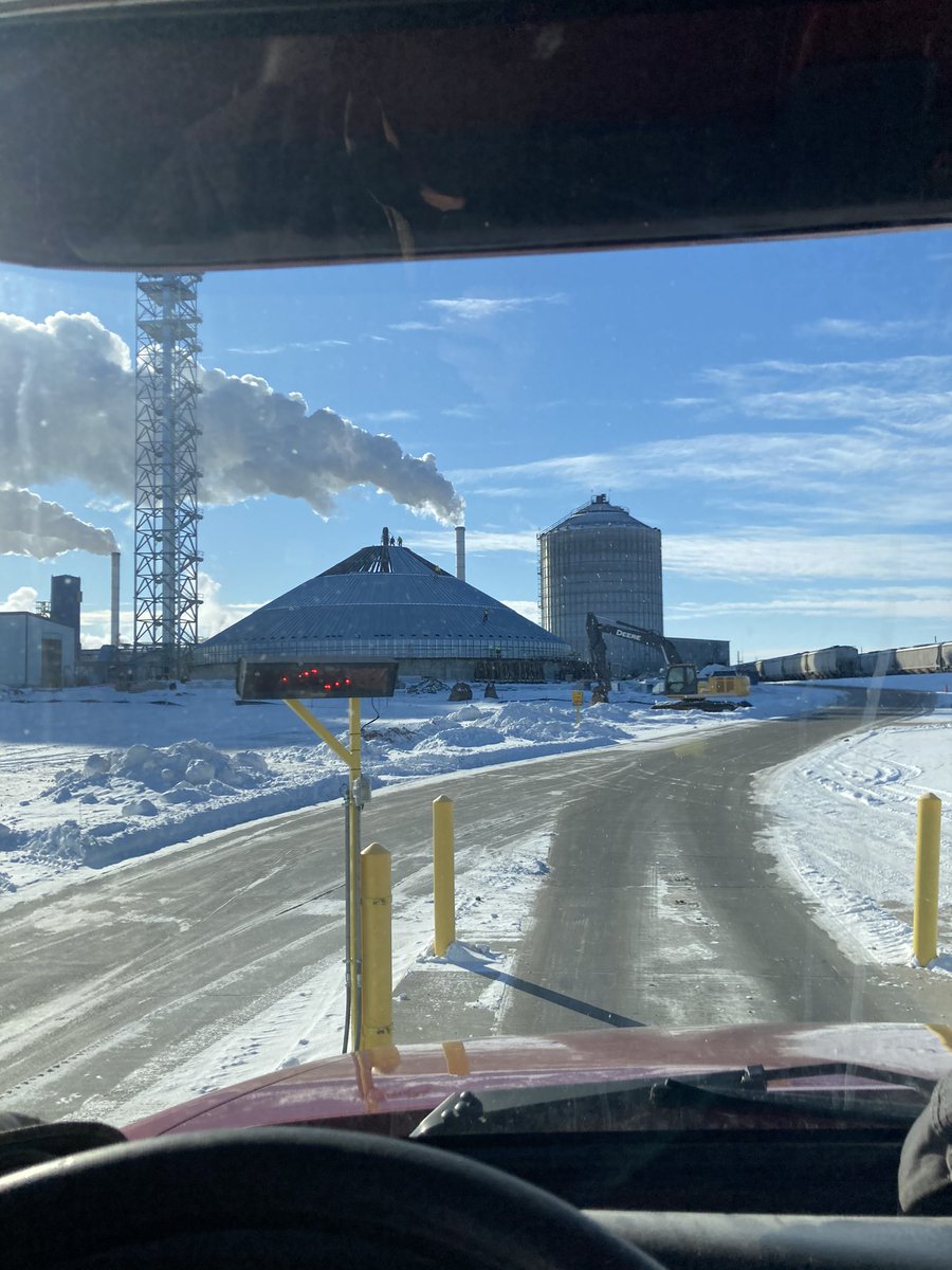 Lonesome, On’ry and Mean tweet media