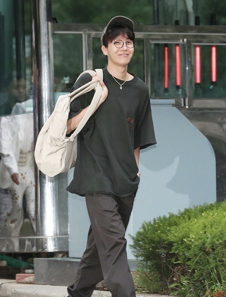 Jung Hoseok: A Dance teacher