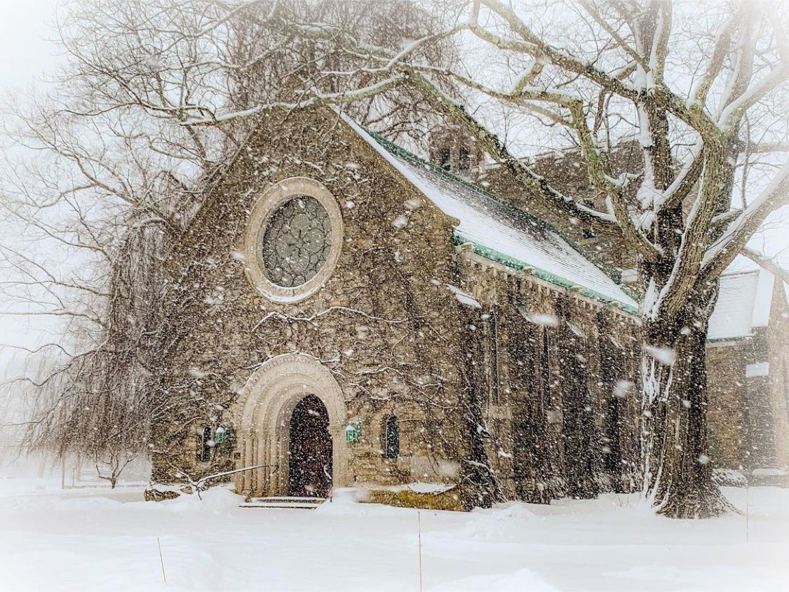 Clark Memorial Chapel in beautiful Pomfret, CT. Shared by Nicole (@stilleben_cottage_ct on IG) on our Instagram: Instagram.com/QuietCornerCT
