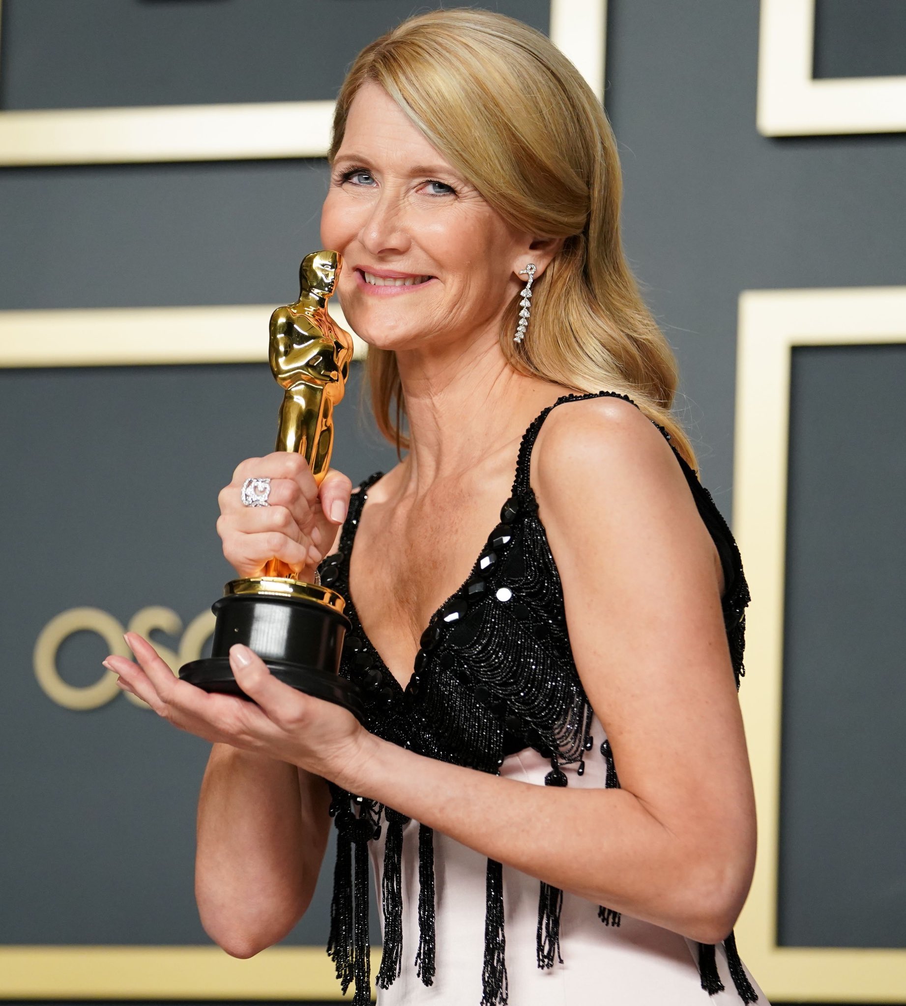 Happy birthday to Academy Award-winning actress Laura Dern!        