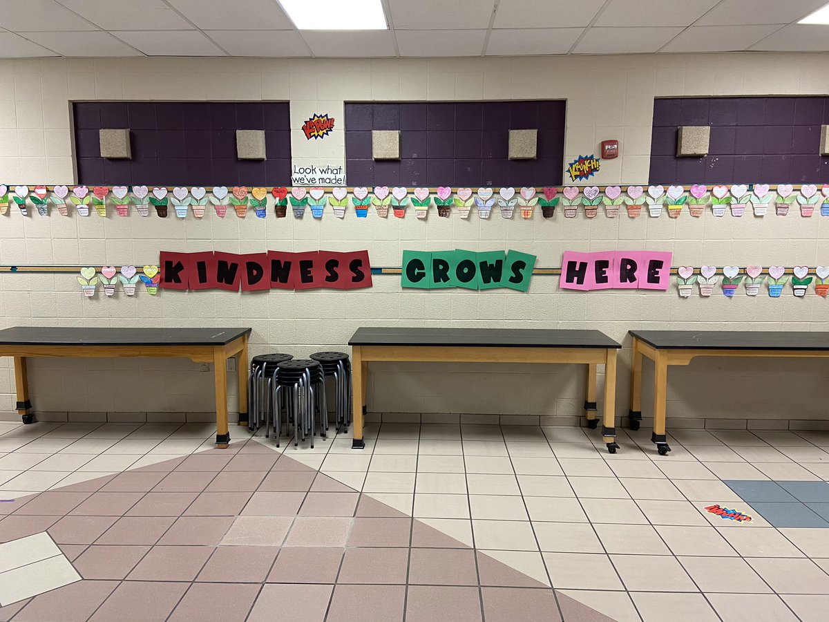 TeamRaptorNRMS's tweet photo. Kindness grows here! This week we have been talking about ways to spread kindness. We love seeing our pod decorated with amazing student work 💜💚🧡 #NRInspireGreat #RulingtheSkies #TeamRaptor #NRMS #Kindness  @Con5Science @mrsnovosel @MrZteach5 @missdotson1 https://t.co/EO4aheyASp