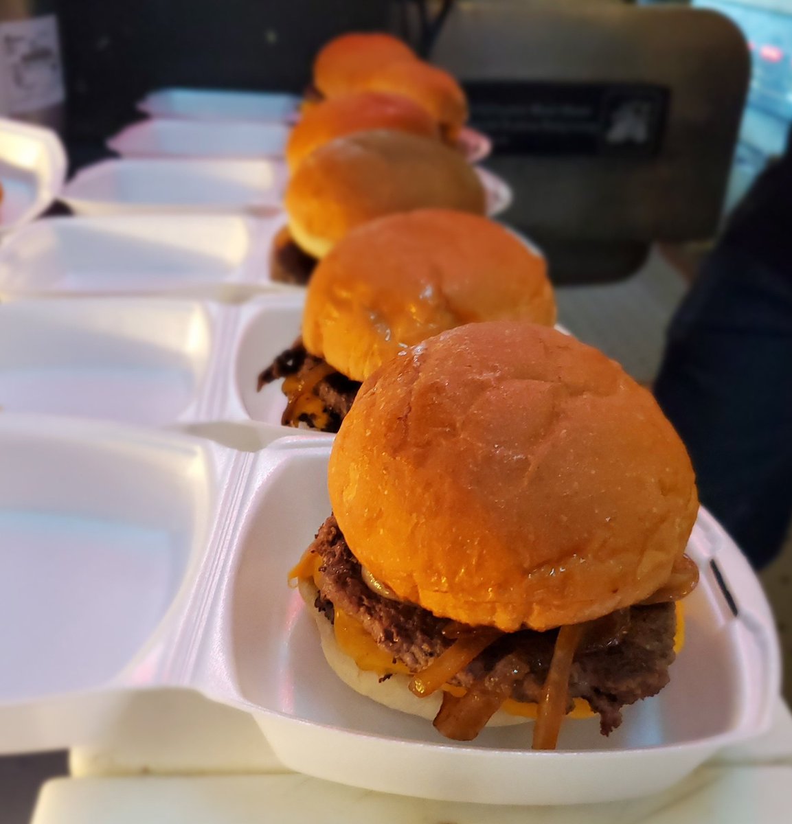 Were you thinking burgers for lunch? Give us a call or place an order online and we will help you satisfy that craving!
Click the link to view our menu and start your online order: jlbeers.com/westfargo/
#jlbeerswestfargo #jlbeers #togo #burgersarelife #satifyyourcravings