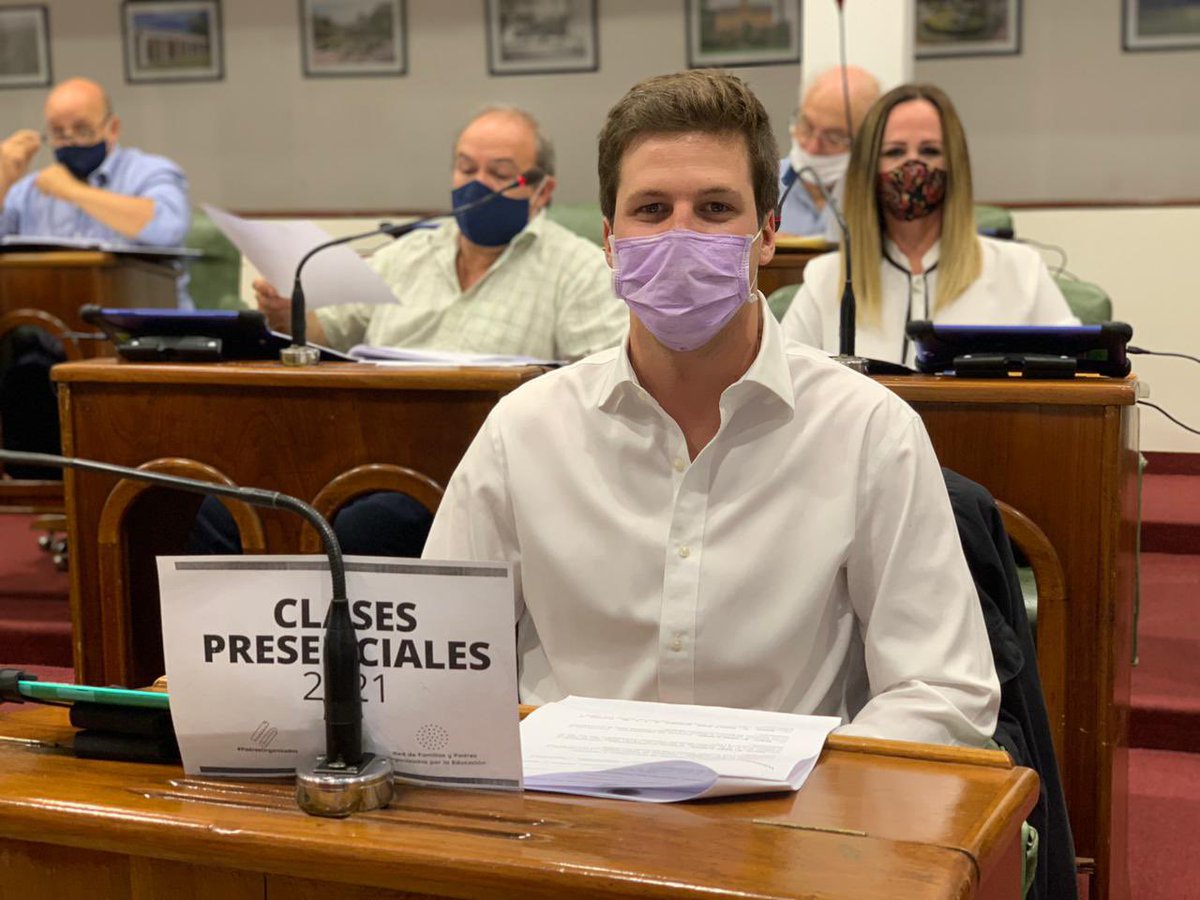 Hoy hay sesion en el <a href="/HCDSanIsidro/">Concejo Deliberante de San Isidro</a>. Desde las bancas de nuestros concejales:

👇CLASES PRESENCIALES 2021 👇

#AbranLasEscuelas #JuntosPorLaEducacion