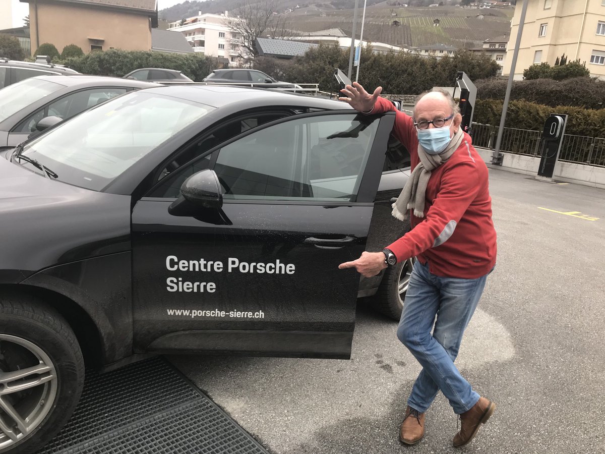 bobdelbecque's tweet photo. #Porsche centre Sierre CH, la qualité de l’accueil personnalisé fait toute la différence !
Un client satisfait revient toujours!
Bravo à Christian et sa merveilleuse équipe ! https://t.co/2N9s7vHbo9