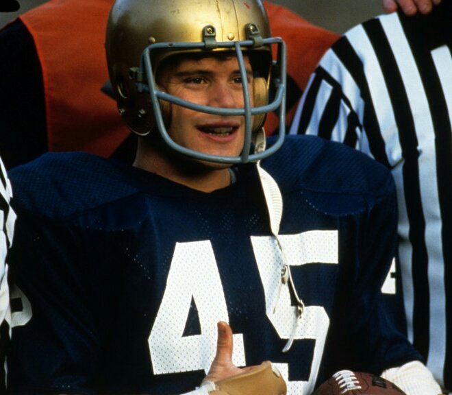 ElOvoide_'s tweet photo. [HILO] Mientras esperamos el regreso de la NFL, les traigo un hilo con películas de football con una breve reseña para matar el aburrimiento. Comencemos... https://t.co/Ms8N6akwhn