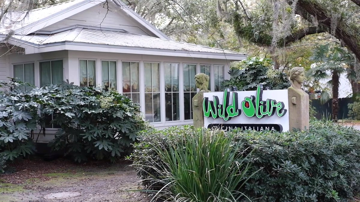 StonoDentalCare's tweet photo. Wild Olive Restaurant at 14 minutes drive to southeast of #JohnsIsland Stono Dental Care https://t.co/6jHVkhEmCY