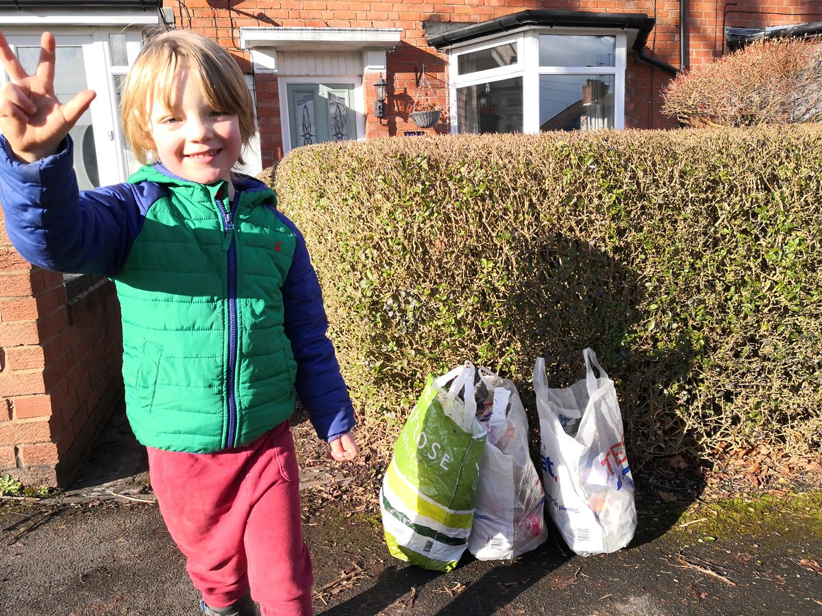 Lisa Savage tweet media