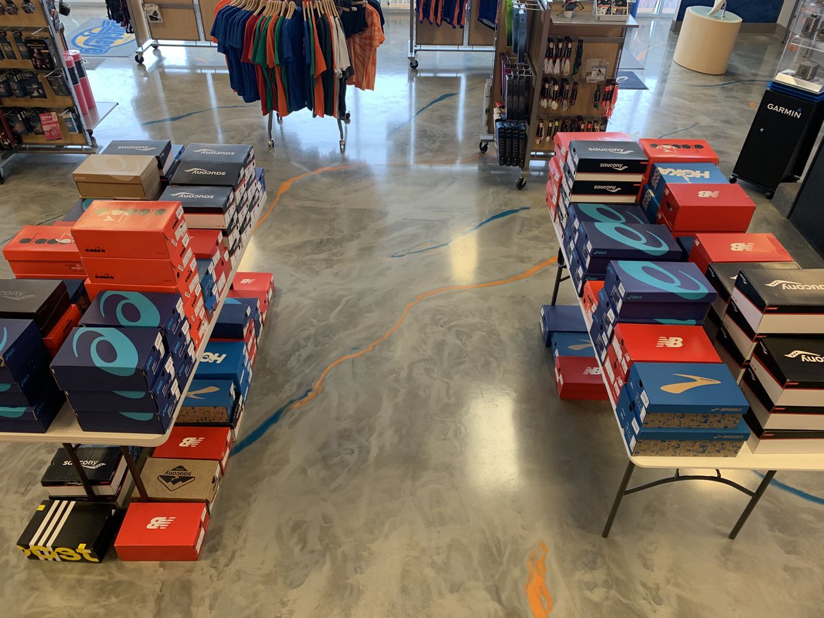 buckeye running store