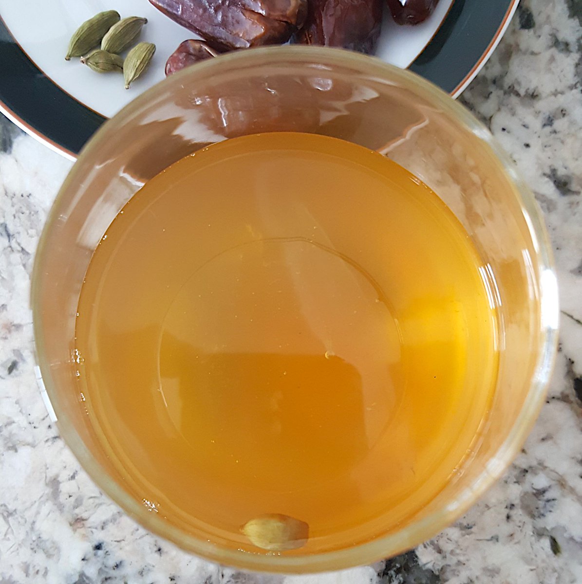 BuchaBrewers's tweet photo. Looking for a unique new kombucha recipe?
✨Cardamom Date Kombucha is a unique must-try! Enjoy the pairing of caramelly dates with the sweet &amp; citrusy spice of green cardamom😋
https://t.co/otfDISuwZ8
#kombucha #homebrewing #kombucharecipes #recipes #kombuchalove #yum #healthy https://t.co/2l5uwvb2Oj