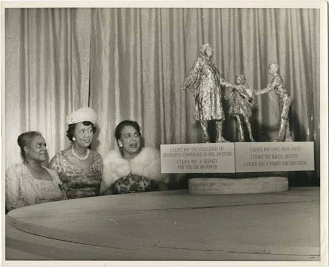 She considered  #MaryMcLeodBethune her mentor & mother figure, often calling her “Ma” in private—& Mrs. Bethune considered her one of her “daughters”. Mason continued Bethune &  #NCNW’s work helping AA women break down barriers that often isolated them from mainstream America.