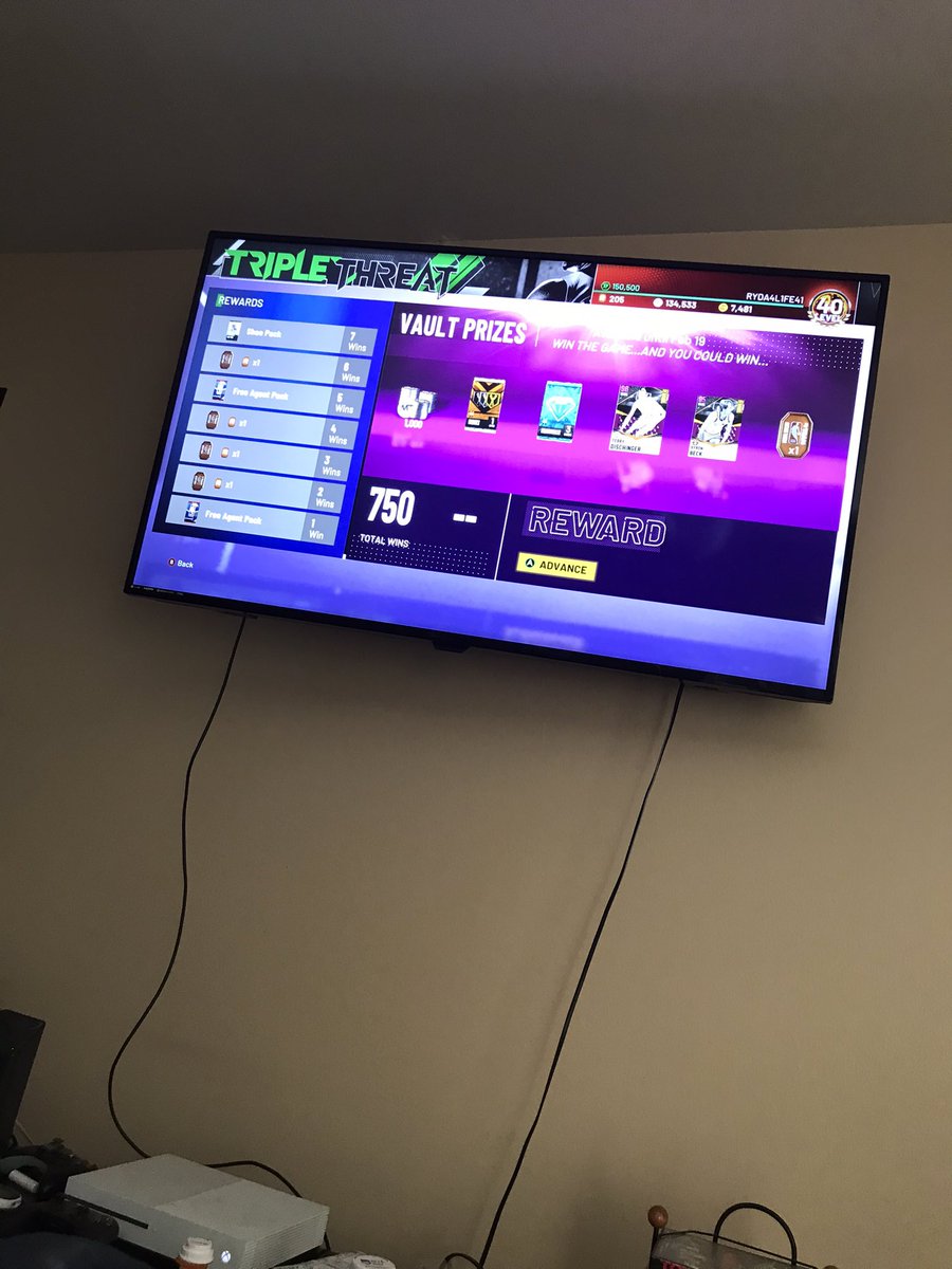 yolastrap41's tweet photo. @NBA2K_MyTEAM The grind for this card is a whole joke 🤣played at least a 1000 games no cap still no terry https://t.co/e0WtLLWmFU