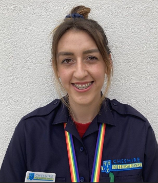 We #AskTheApprentice “What is it like to work for @CheshireFire?”, Erica says ‘I feel very fortunate to work for such an inclusive and supportive organisation. I have really enjoyed working in different departments of the Service’ 
Find out more here 👉 orlo.uk/CYgPN