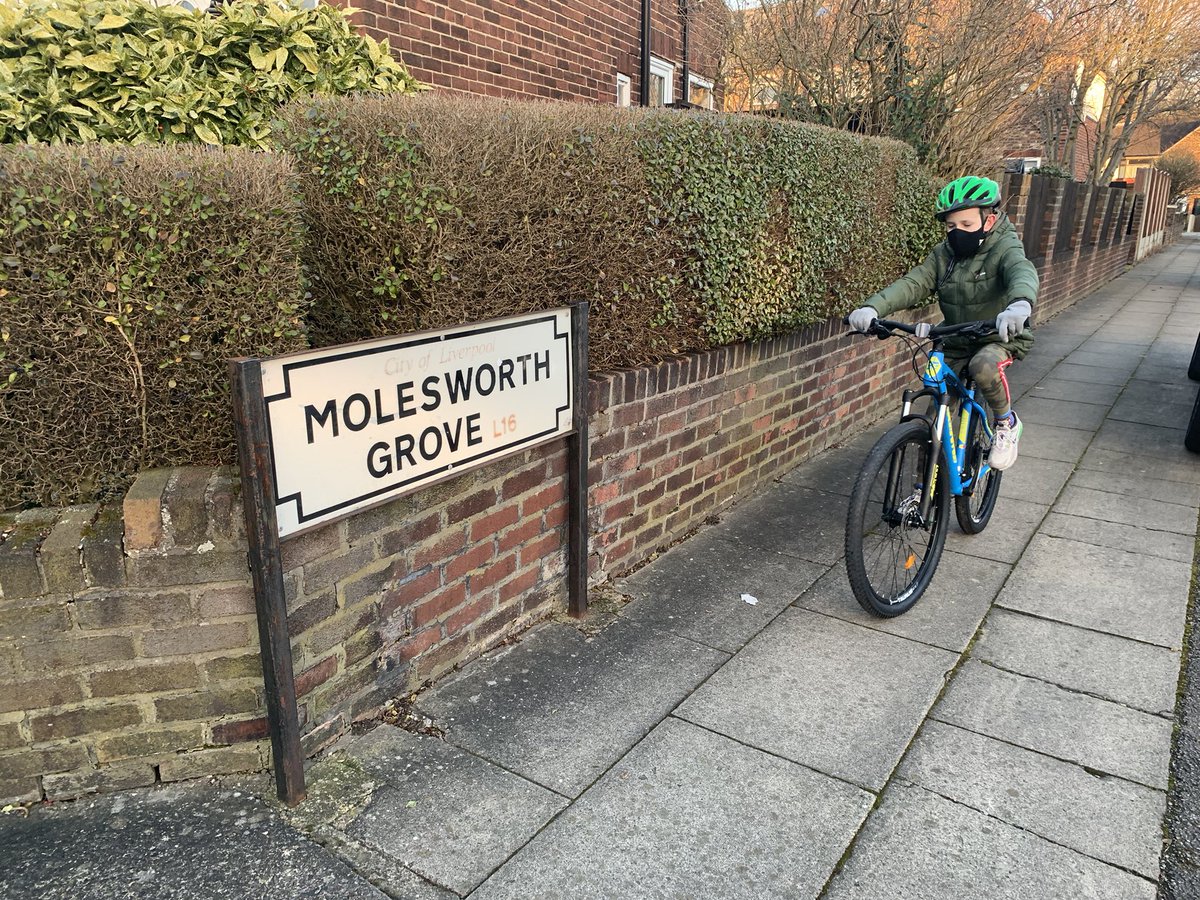 ScouserSue's tweet photo. @malvernprimary Brayden has popped on his cycling helmet and is cycling π΄ββοΈ 100 steeets to Commemorate the late Captain Sir Tom Moore. Thank you for your service for King and Country and your amazing fundraising for our NHS β€οΈ π #100Moore https://t.co/HJhSMgFTL3