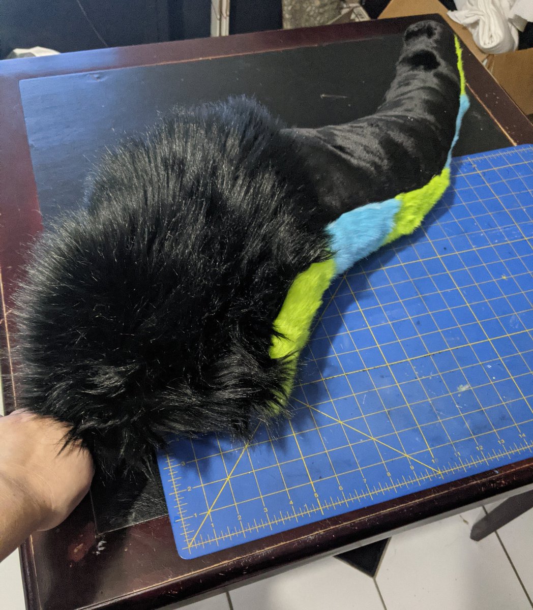 CabbitsCo's tweet photo. Just some shots of Shadow's tail. #WIP #Cabbitsco #fursuitmaker #furry https://t.co/MH3fRYYhPJ