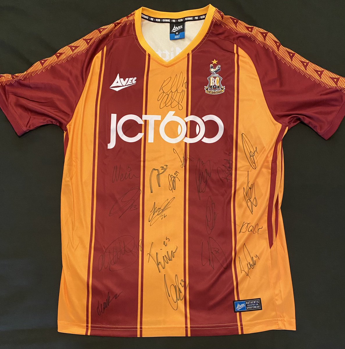 A huge thank you to @billyclarke7 for very kindly donating a squad signed @officialbantams shirt for me to auction off for the @as9foundation please reply or DM me a bid. Ends Monday 8PM. #BCAFC @bantamsbanter