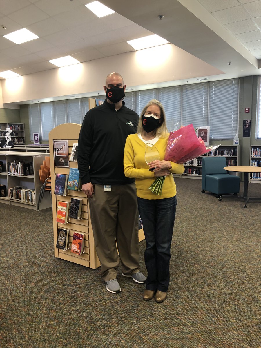 CCALMS's tweet image. Congratulations to our @ccalms #LMSOTY @KennesawMtHS Valerie Bryan!! 🎉👏🙌 @CobbSchools @CCSDLibMedia #CobbLMS #ccalms @hollyfrilot