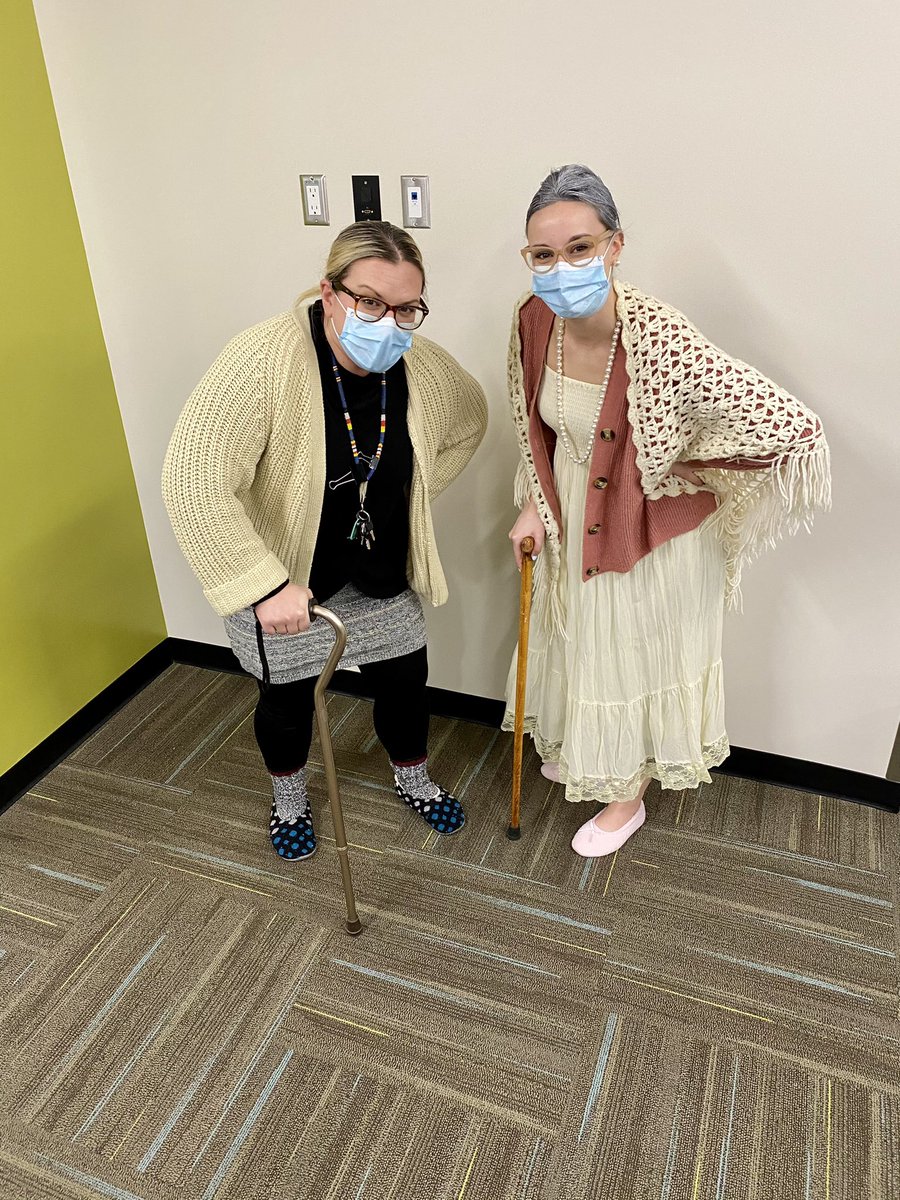 WascanaPlains's tweet photo. Happy 100th day from Mrs. Halladay and Ms. Schmidt who are, shockingly, years away from retirement!  #grit https://t.co/tSVv6loRf6